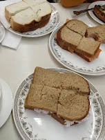 Sandwiches Al Salmone Minestra Di Verdure